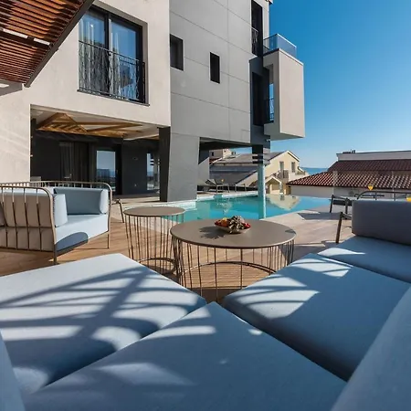 Beautiful Horatia Villa