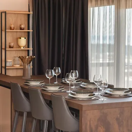 Beautiful Horatia Villa