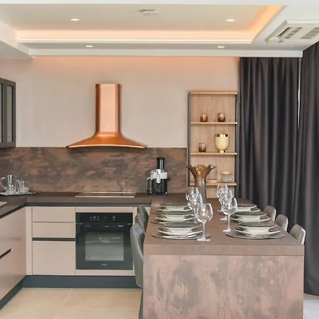 Beautiful Horatia Villa *
