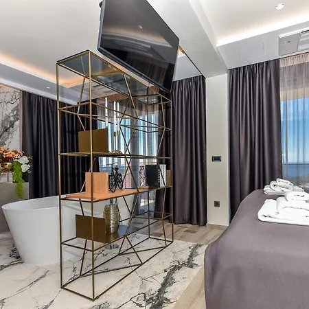 Beautiful Horatia Villa Makarska