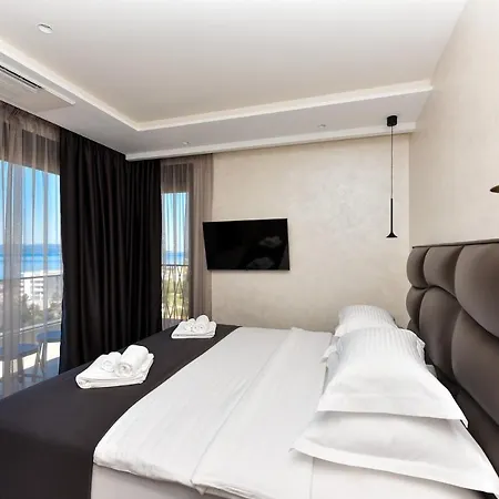 Beautiful Horatia Villa *